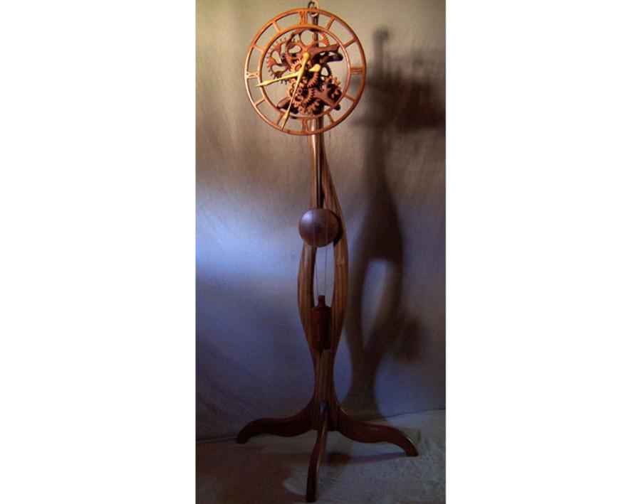 Freestanding Style Clock